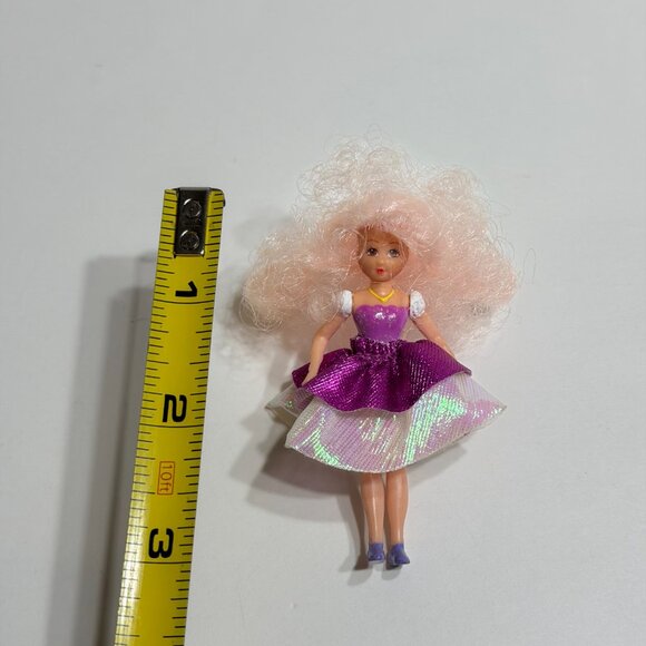 Vintage 1993 Princess of the Flowers Fairy Cherie doll and playset - Picture 11 of 12